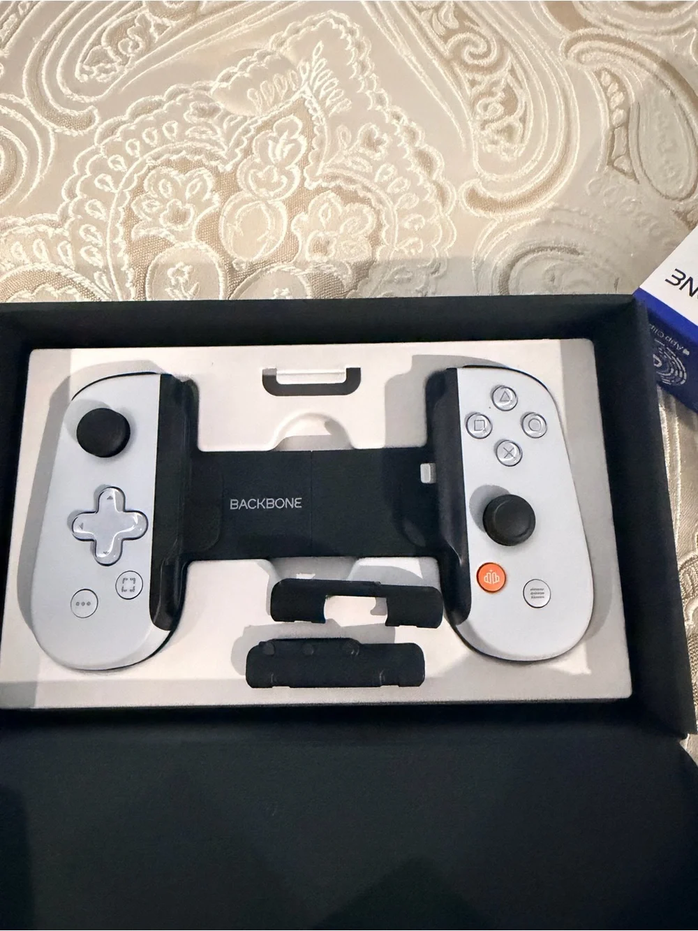 Sony PlayStation Backbone Mobile Controller for iPhone fire wire